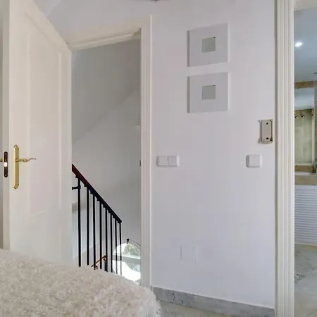 Puerto Banus Penthouse Duplex Corner Apartment *